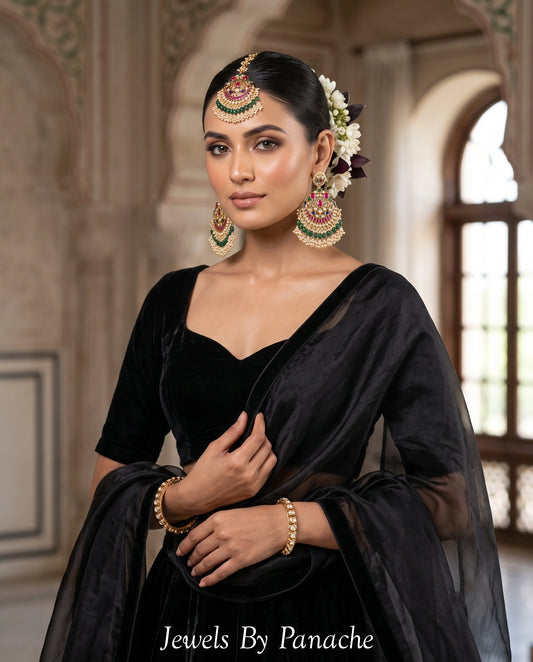 Paachi Kundan Maangtikka & Earrings Set with Emerald Green Stones