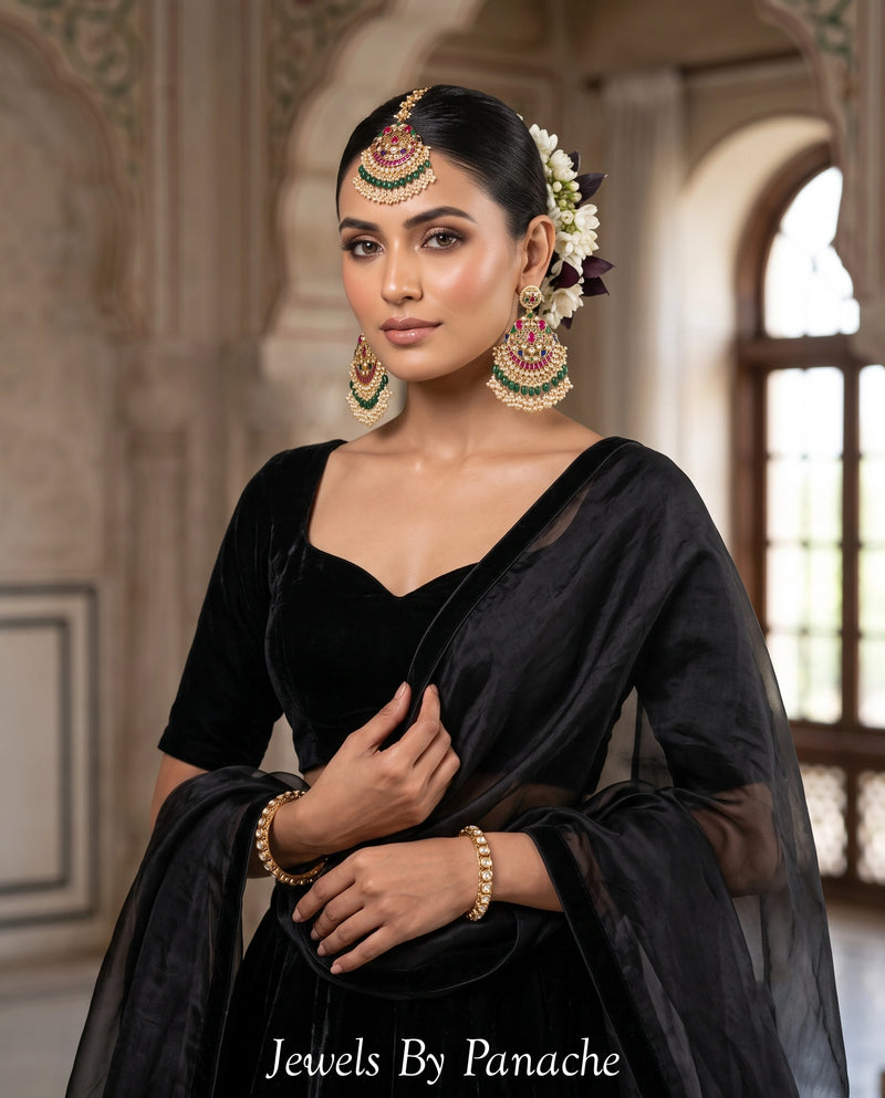 Paachi Kundan Maangtikka & Earrings Set with Emerald Green Stones